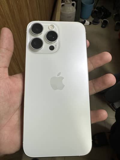 Apple iPhone 15 Pro Max (White)