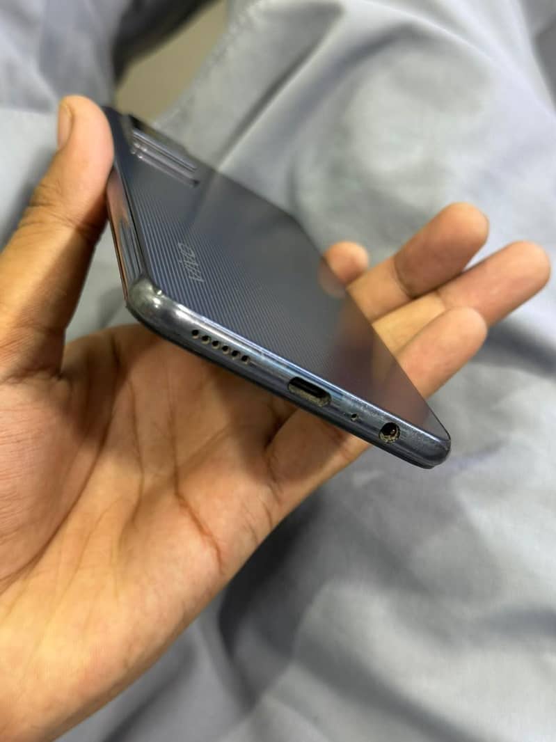 Vivo V21e 3