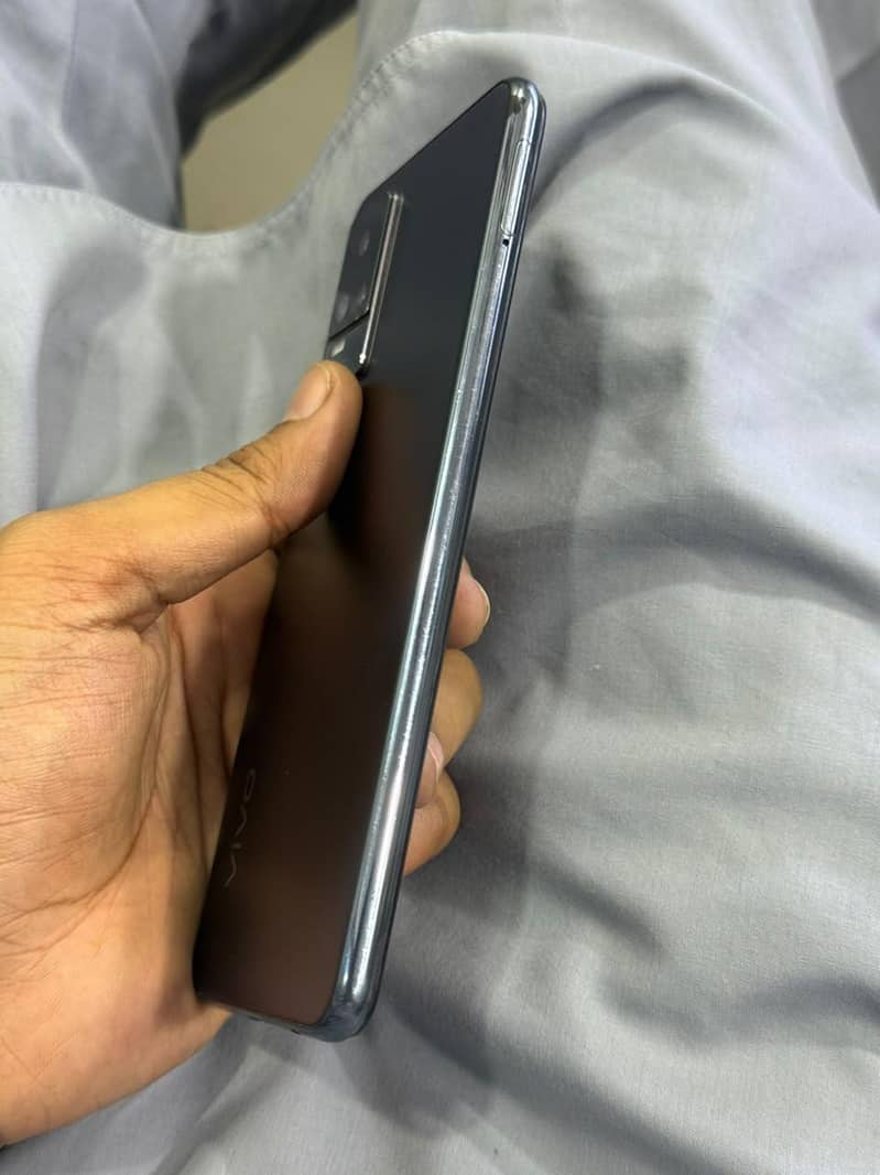 Vivo V21e 5