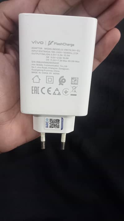sale my vivo y200 charger 80W