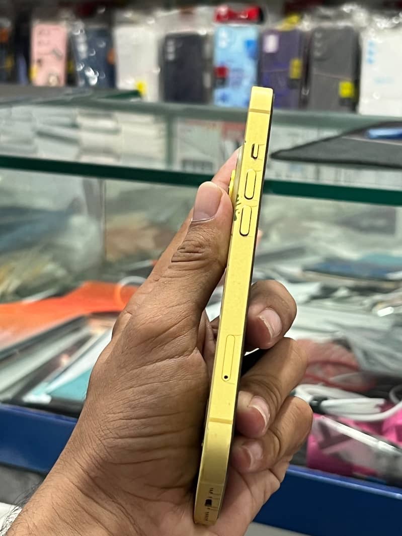Apple iPhone 14 1
