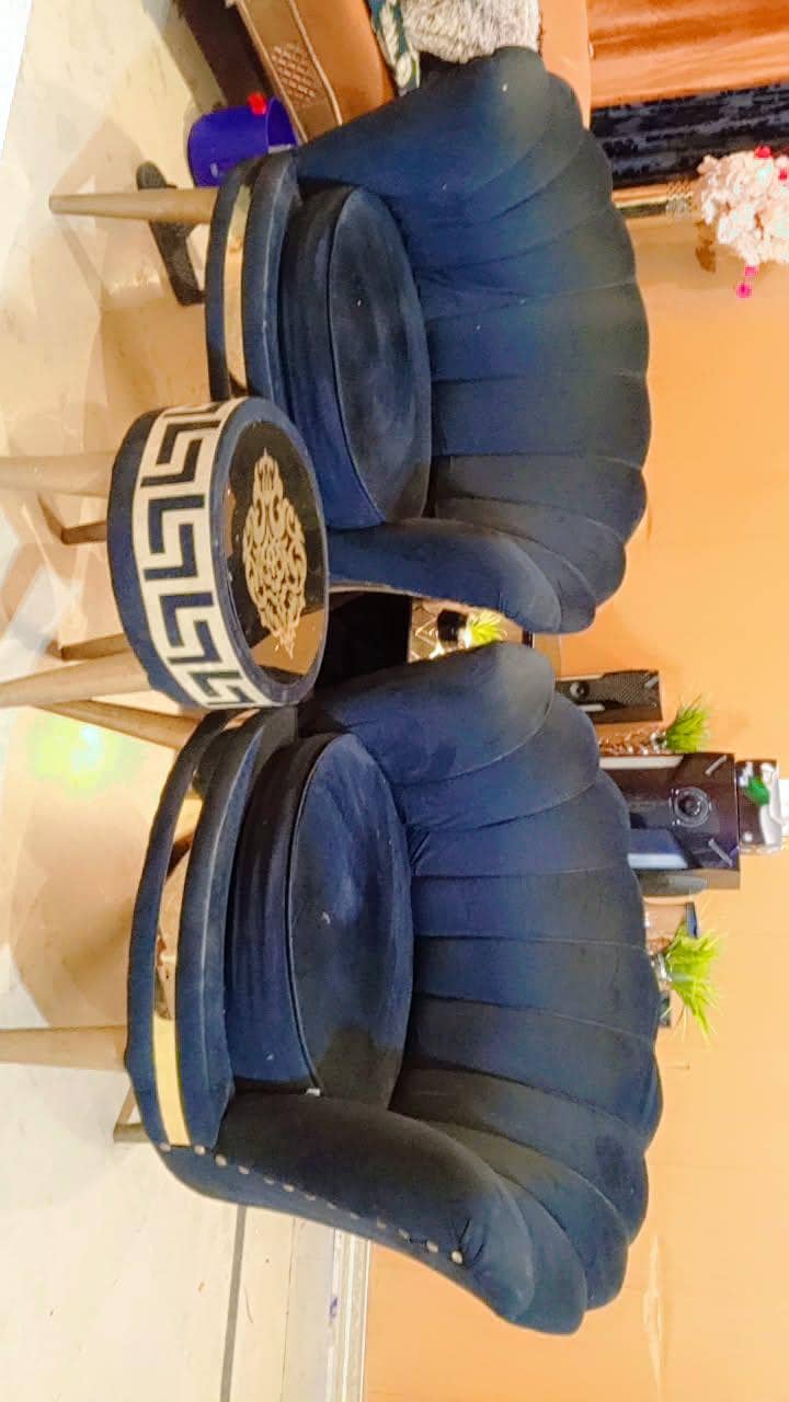safa chairs 0