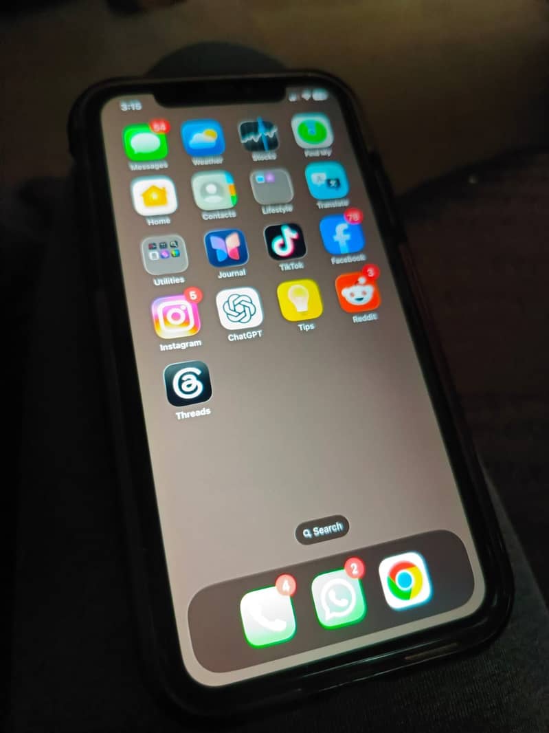 Apple iPhone 11 3