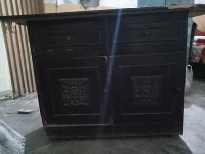 dressing table