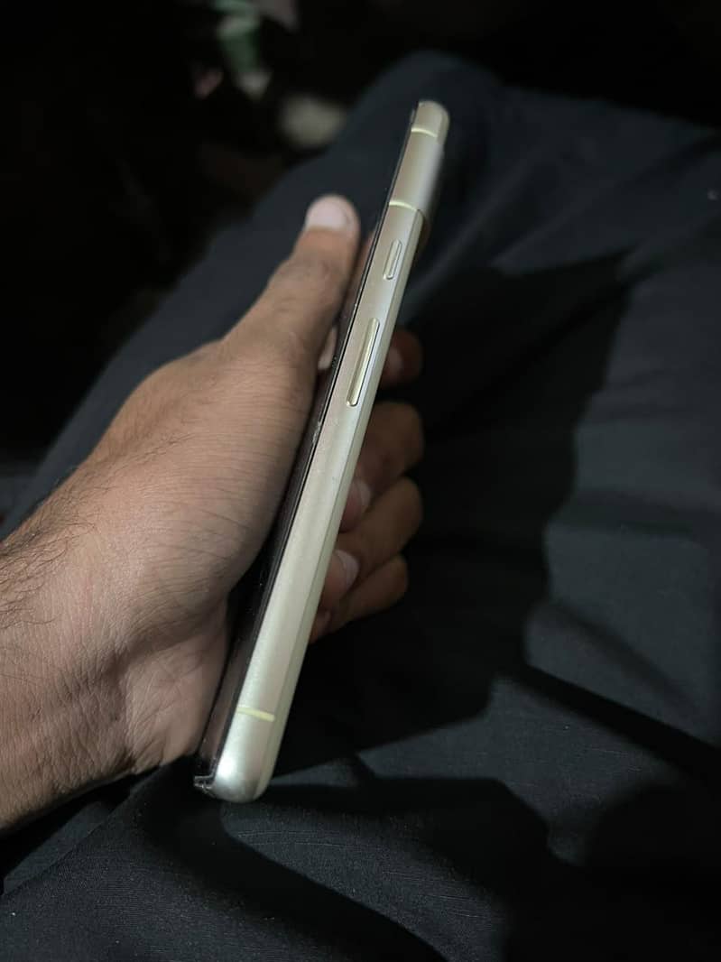 Google Pixel 7 6