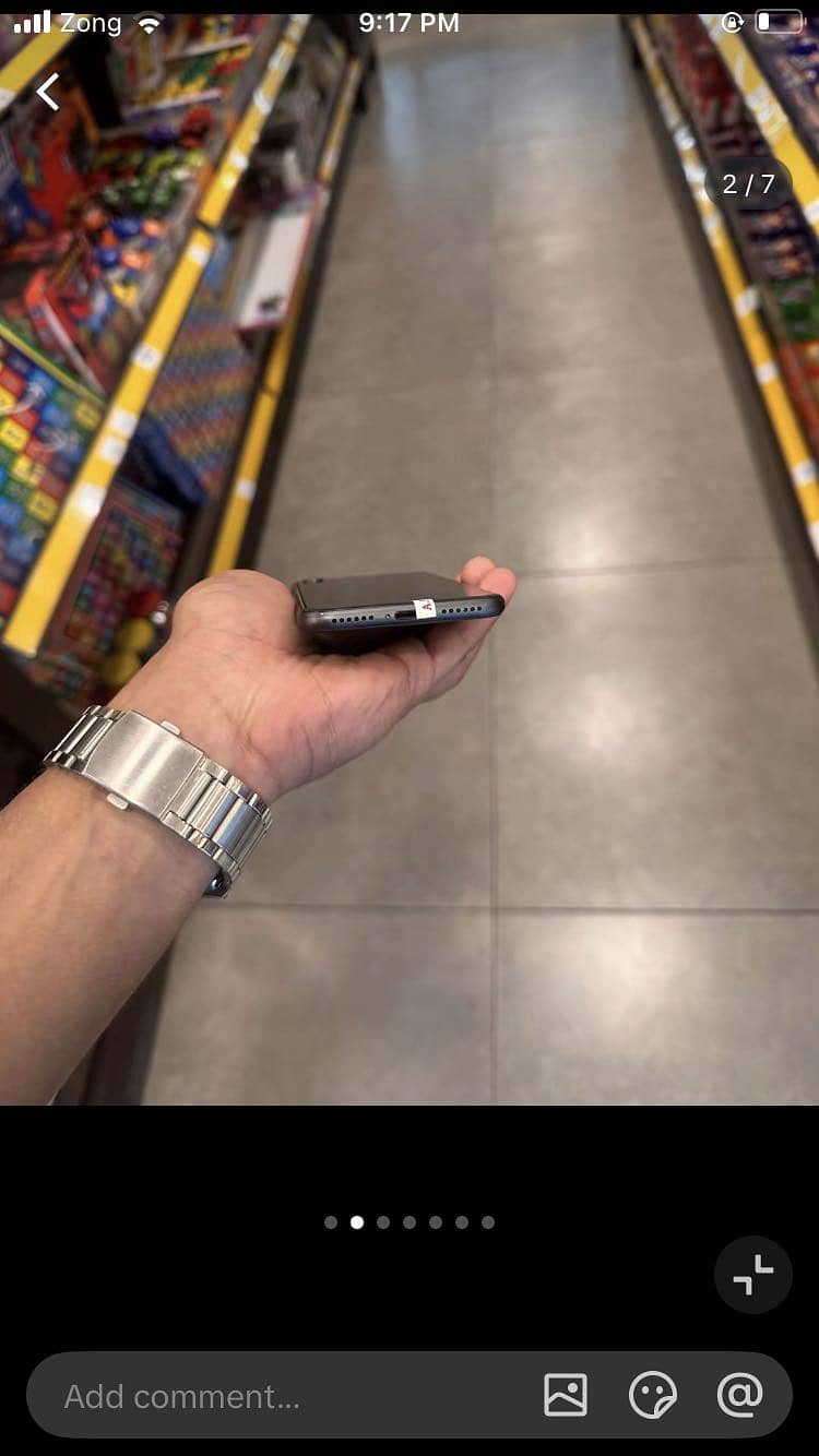 Apple iPhone 8 1