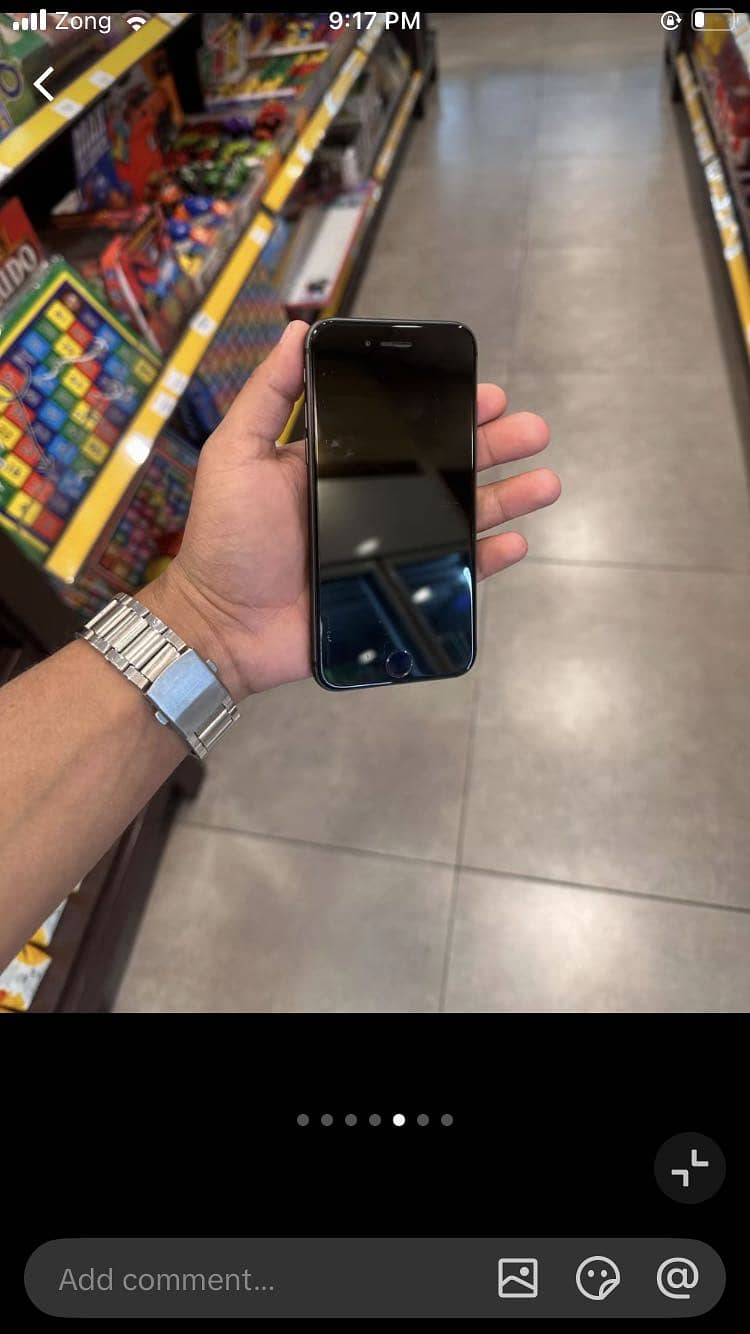 Apple iPhone 8 4
