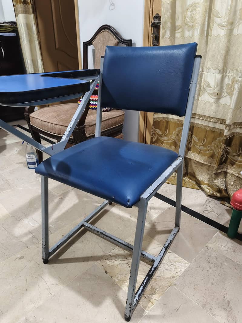 Study Chair 0