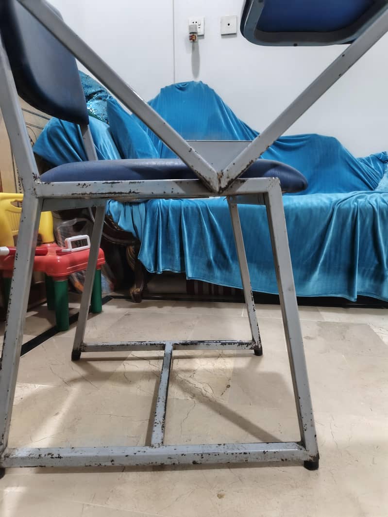 Study Chair 2