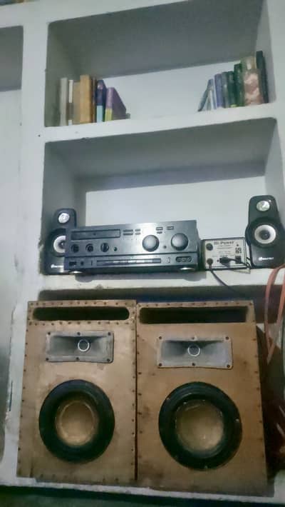 Kenwood amplifier and woofers