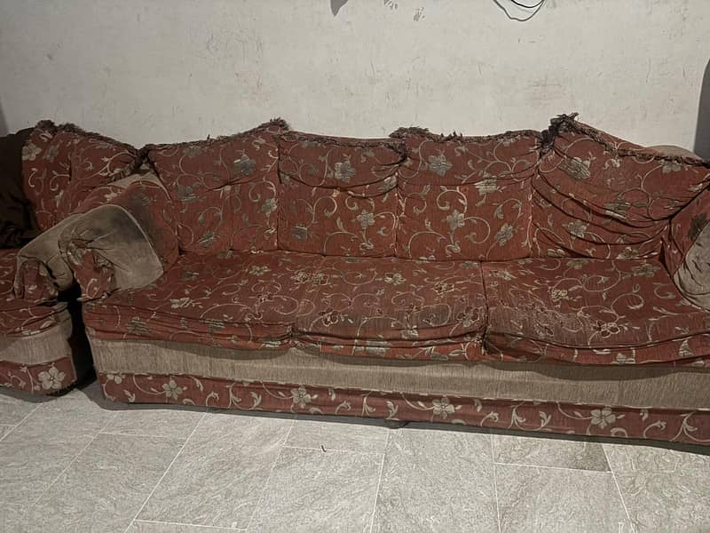 5 seater sofa 0