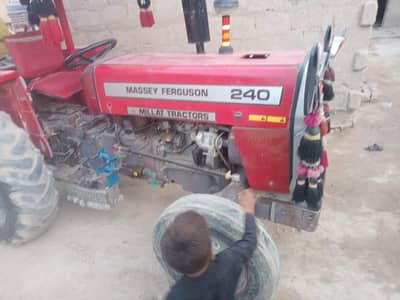 Massey Fargosan 240