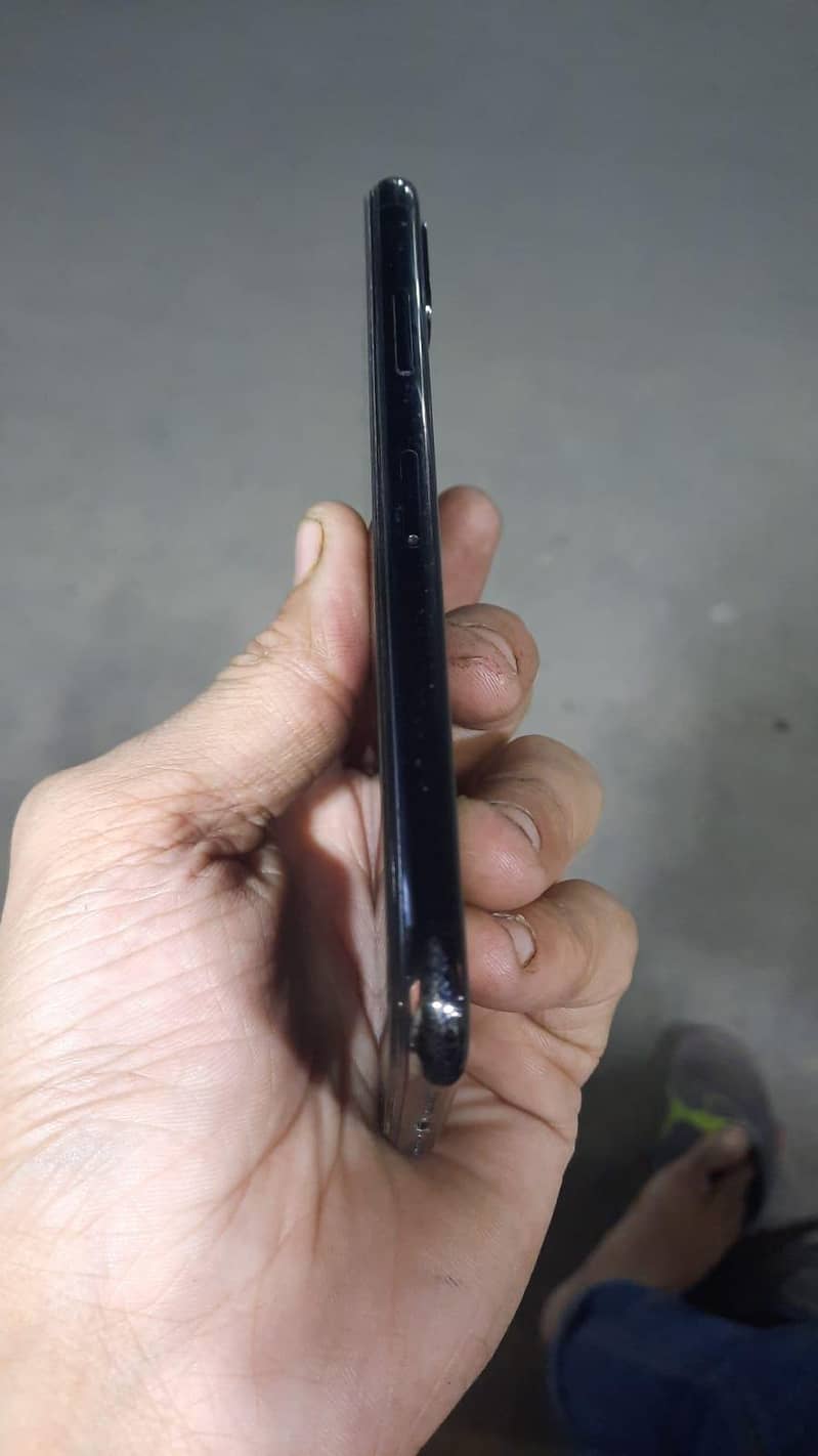 Apple iPhone X 1