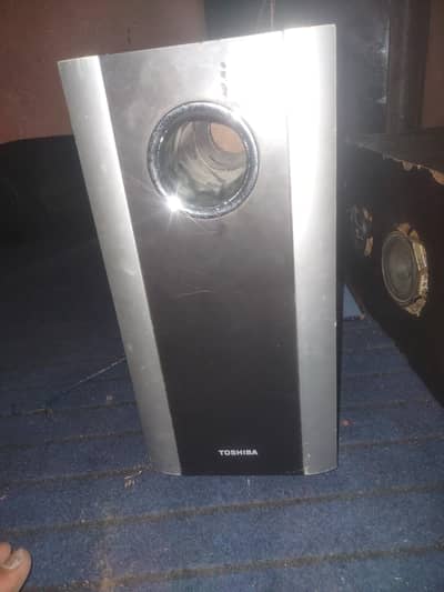 LG Toshiba subwoofer 6 inch 100watt
