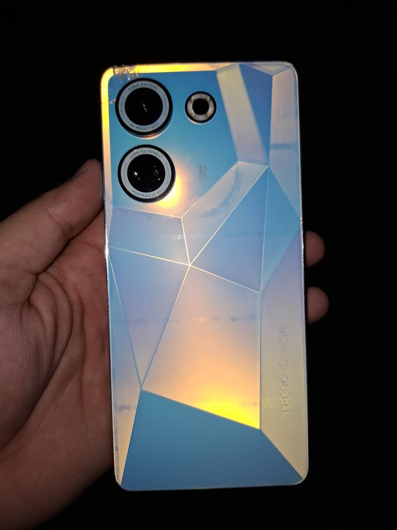 Tecno CAMON 20 0