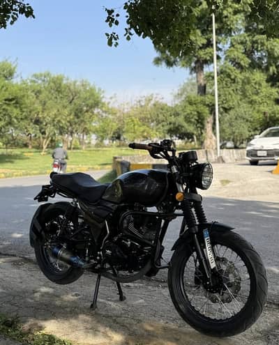 Model: 2025, milage 38km exhaust/ SC project exhaust installed. 10/10