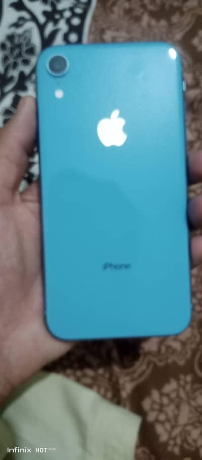 Apple iPhone XR