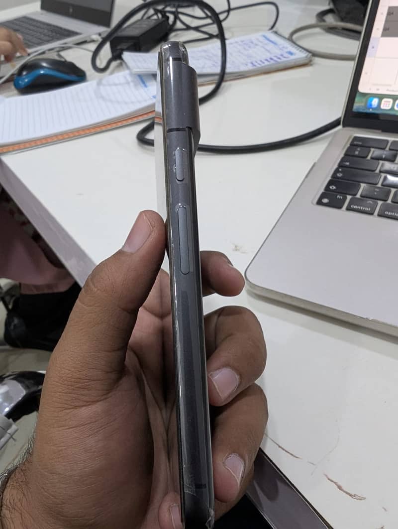 Pixel 8 0