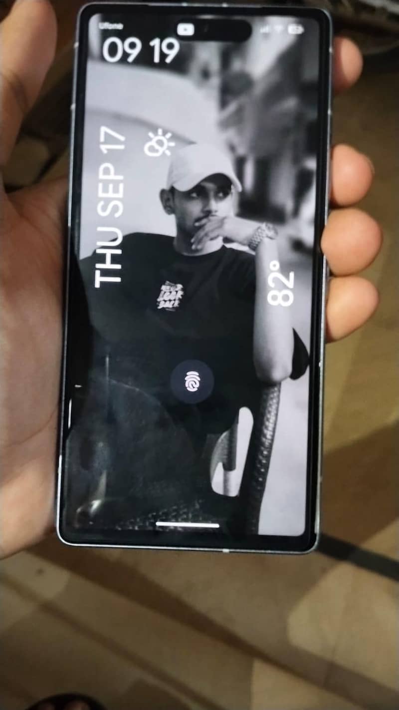 Google Pixel 7a 1