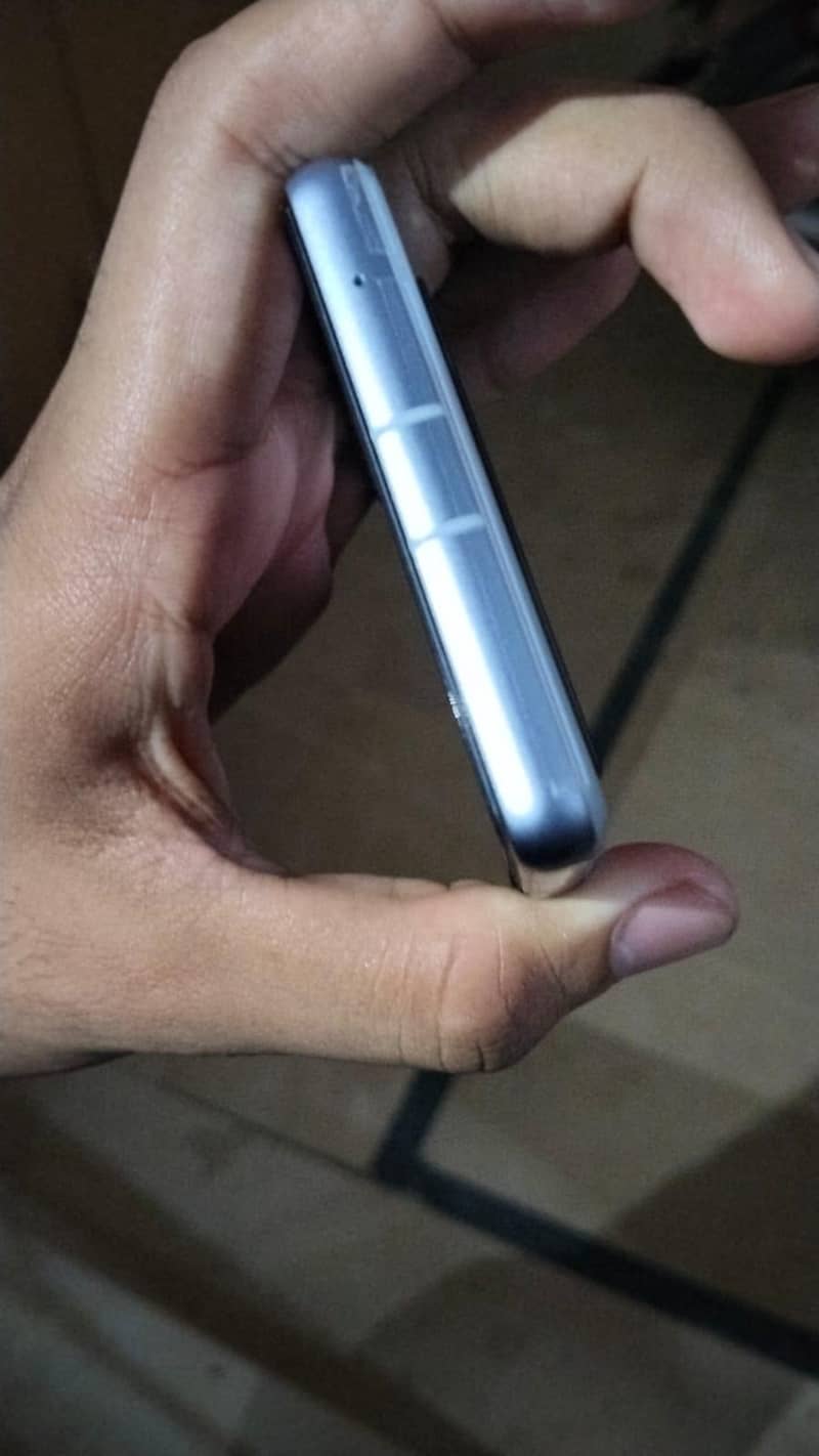 Google Pixel 7a 4