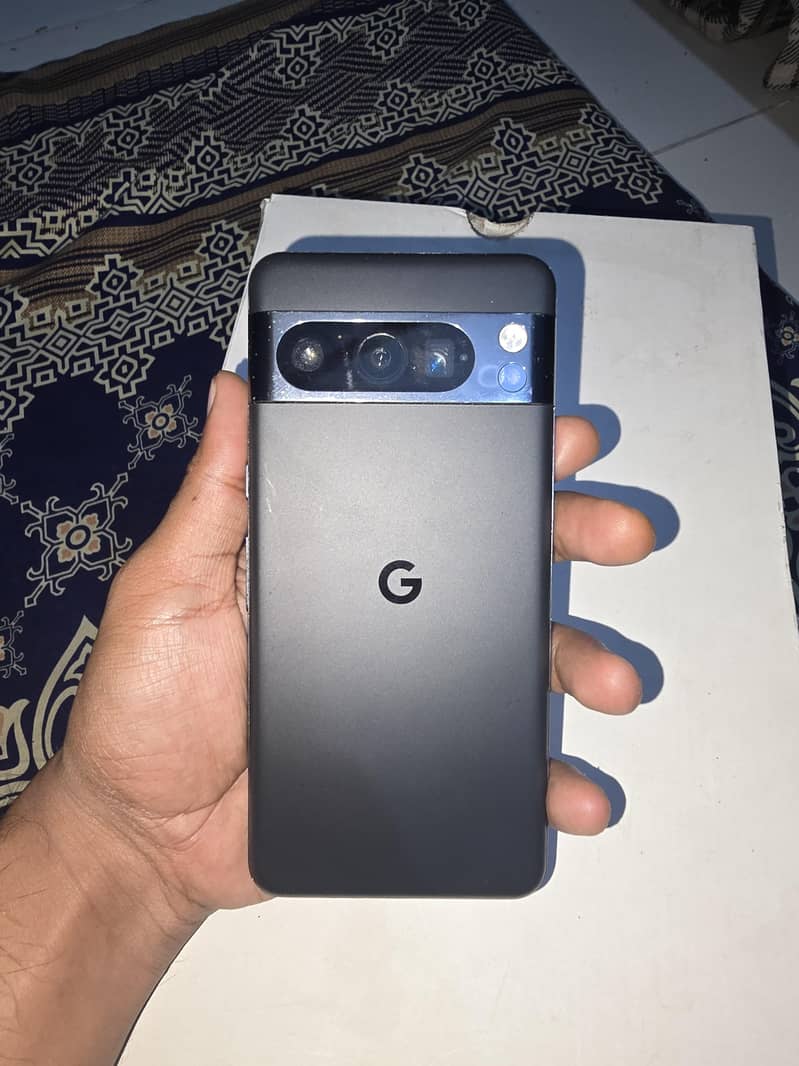 Google Pixel 8 Pro 2