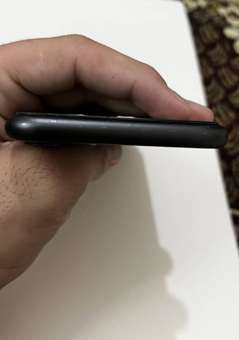 Apple iPhone 11 6