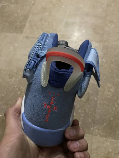 AIR JORDAN 1 RETRO