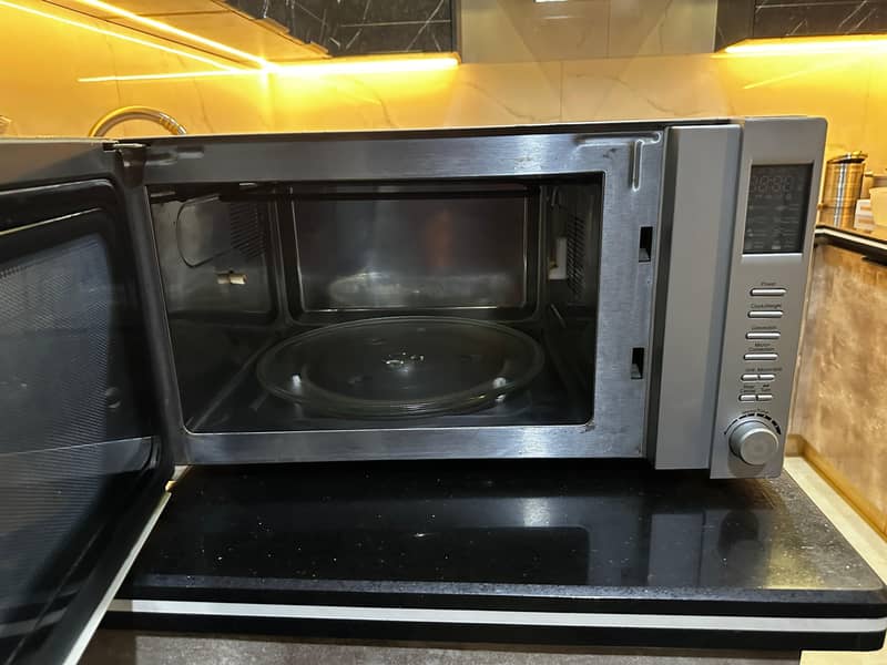 Microwave 0