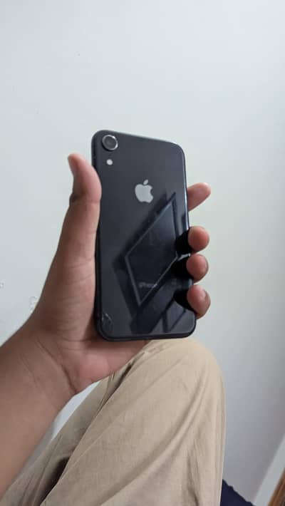 Apple iPhone XR