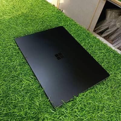 Microsoft surface Laptop  touch and type| Core i7 10th | 16/256GB SSD