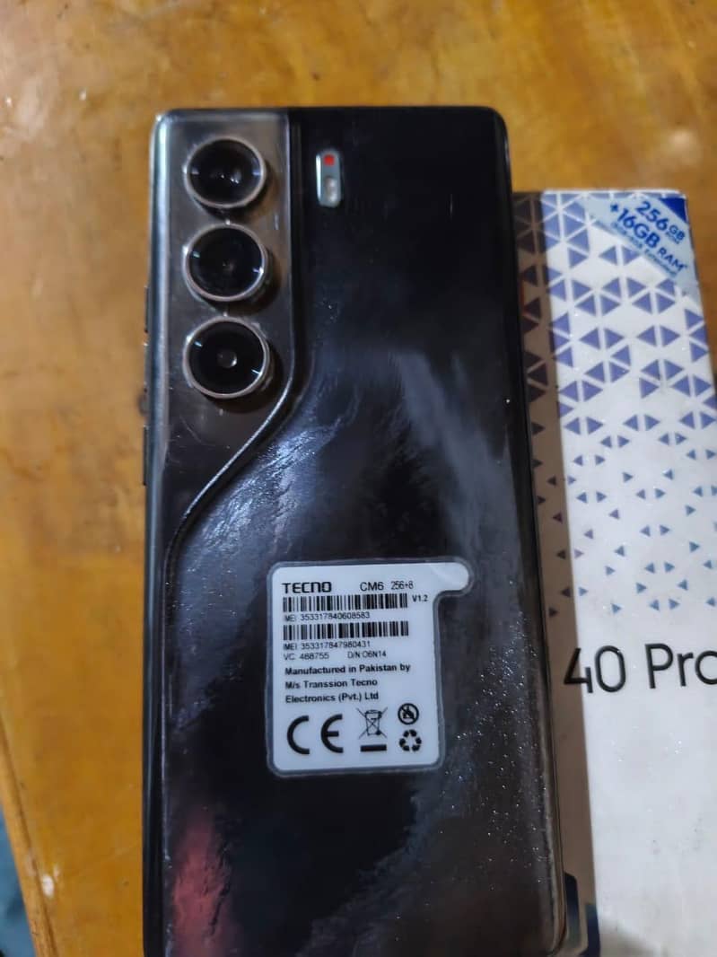 Tecno CAMON 40 Pro 7