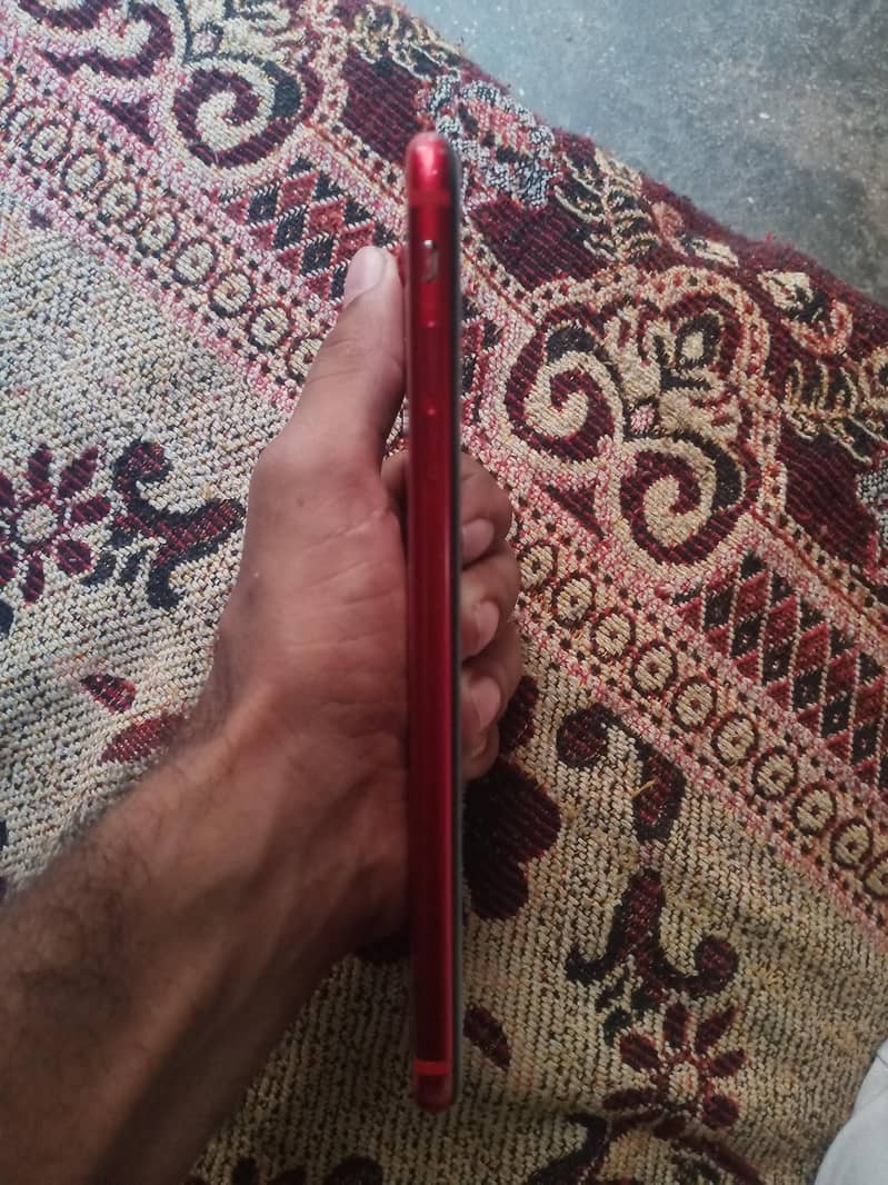 Apple iPhone 7 Plus 2