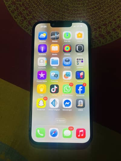 Apple iPhone 13