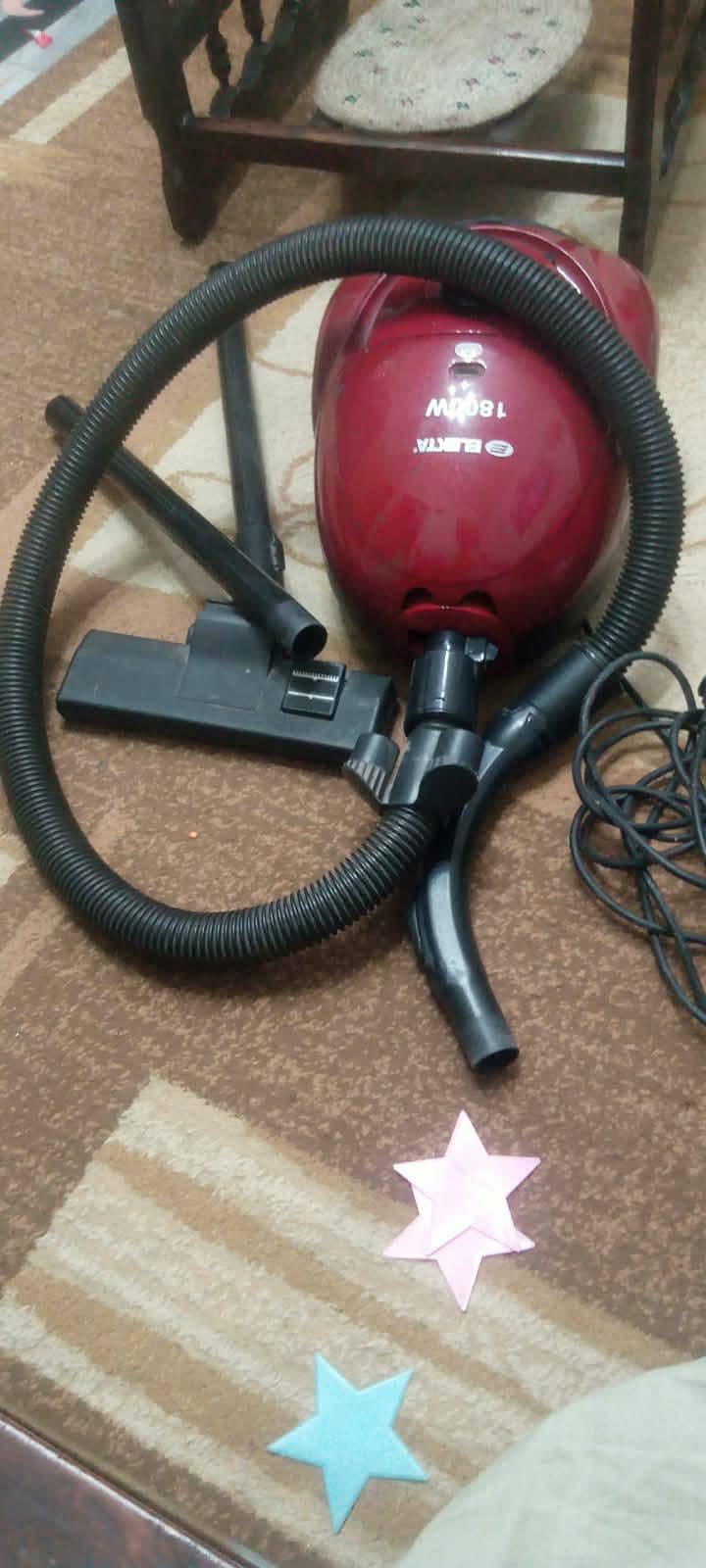 Electa vacuum cleaner 1
