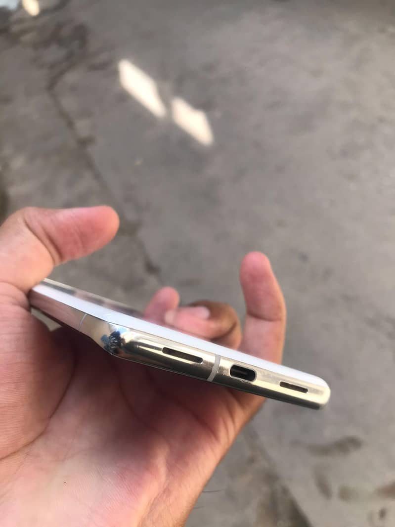 Google Pixel 7 Pro 6