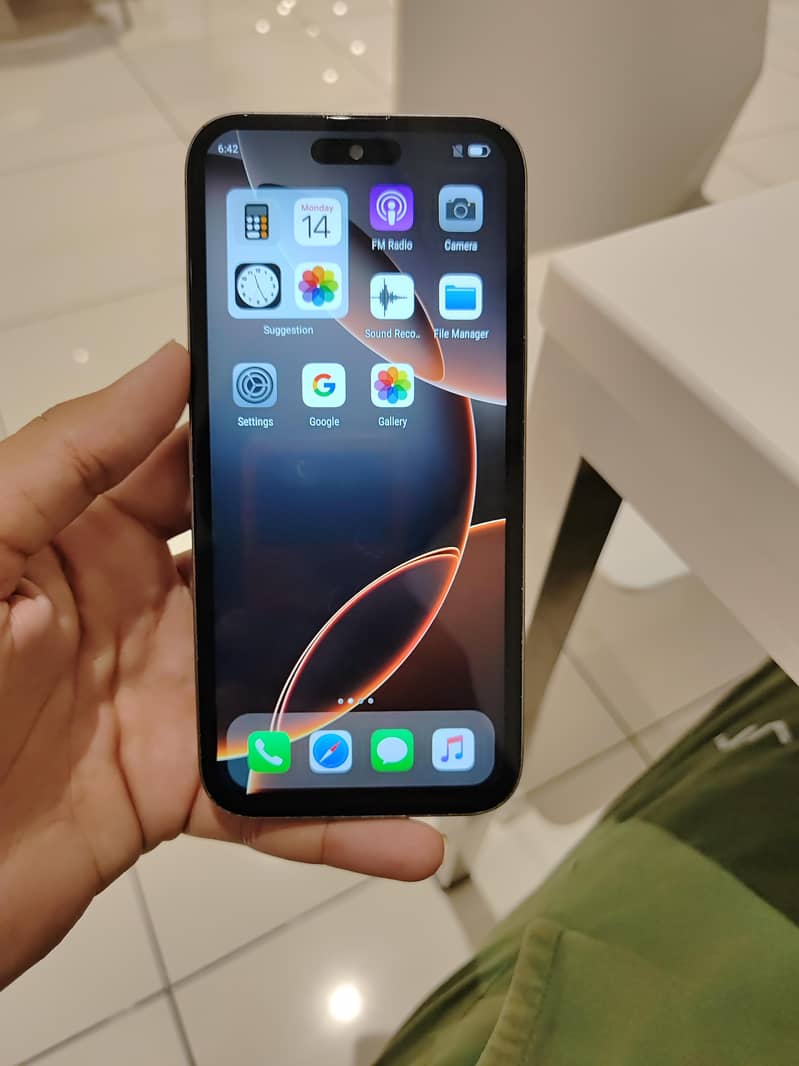 Apple iPhone 16 Pro Max 1