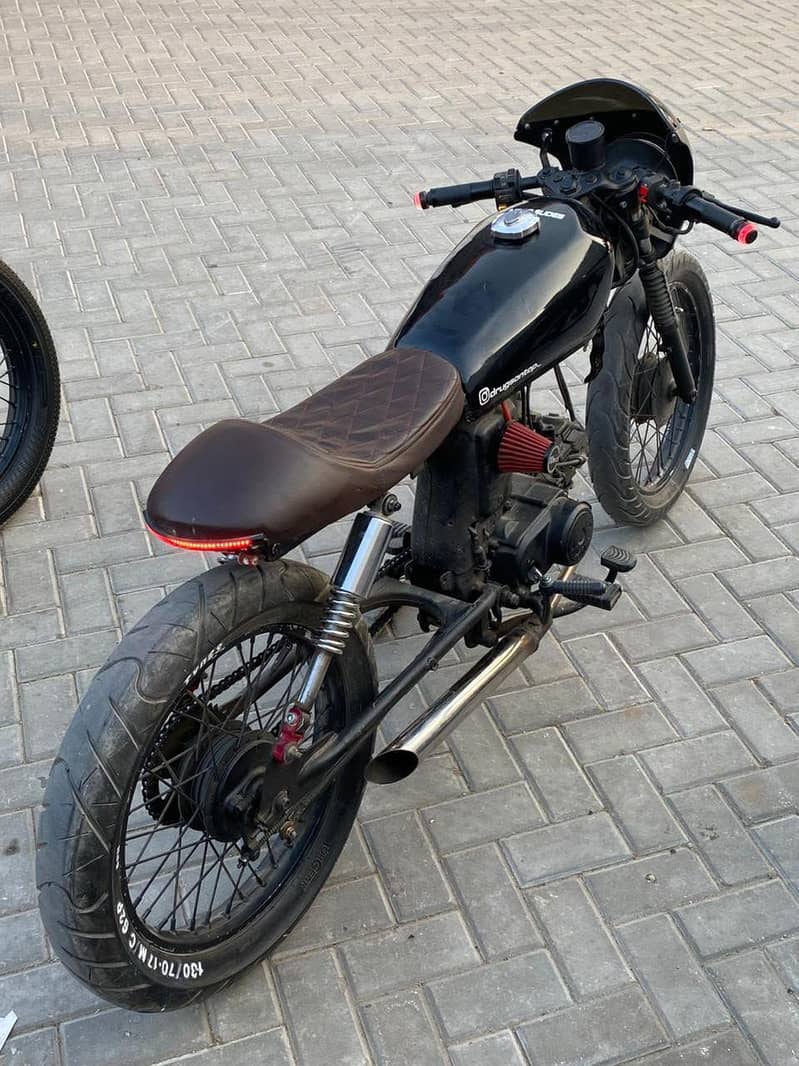 cafe racer 4