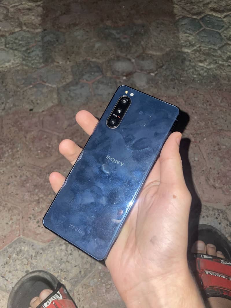 Sony 5 1
