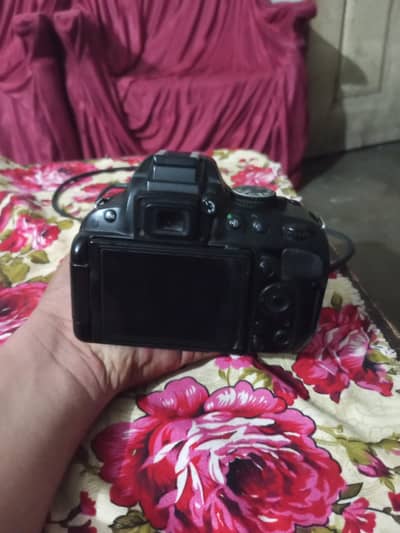 DSLR camera
