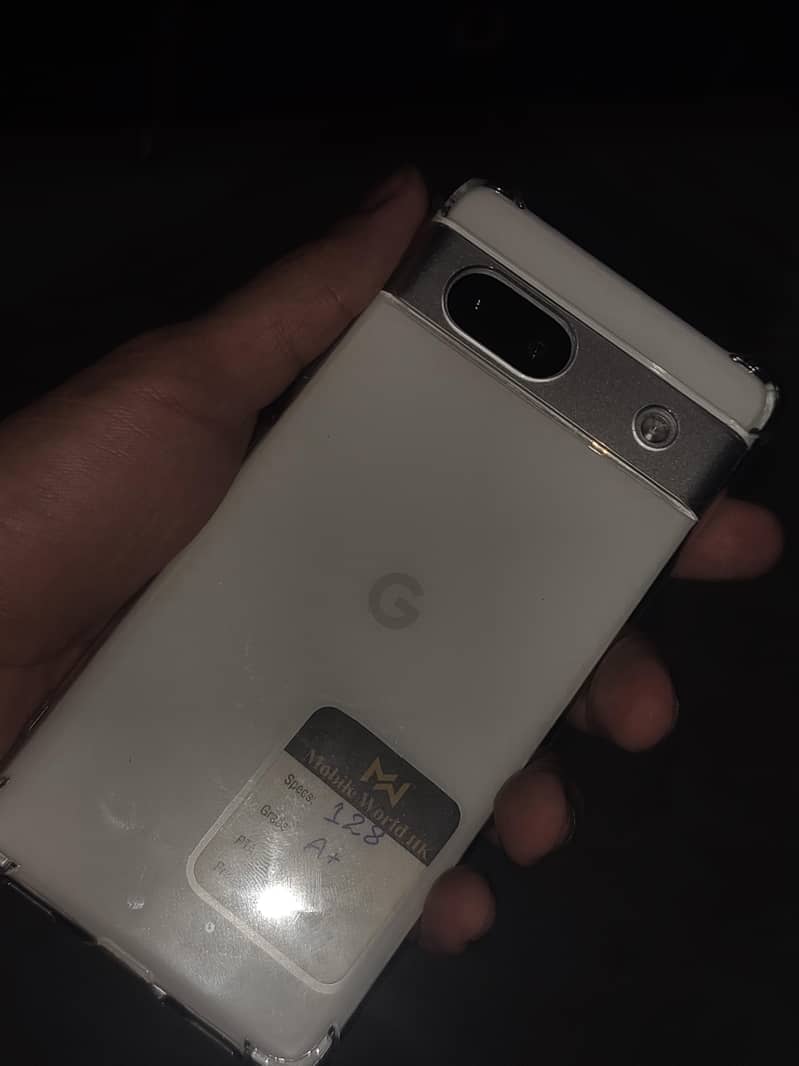 Google Pixel 7a 2
