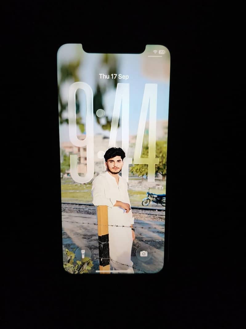 Apple iPhone 11 4