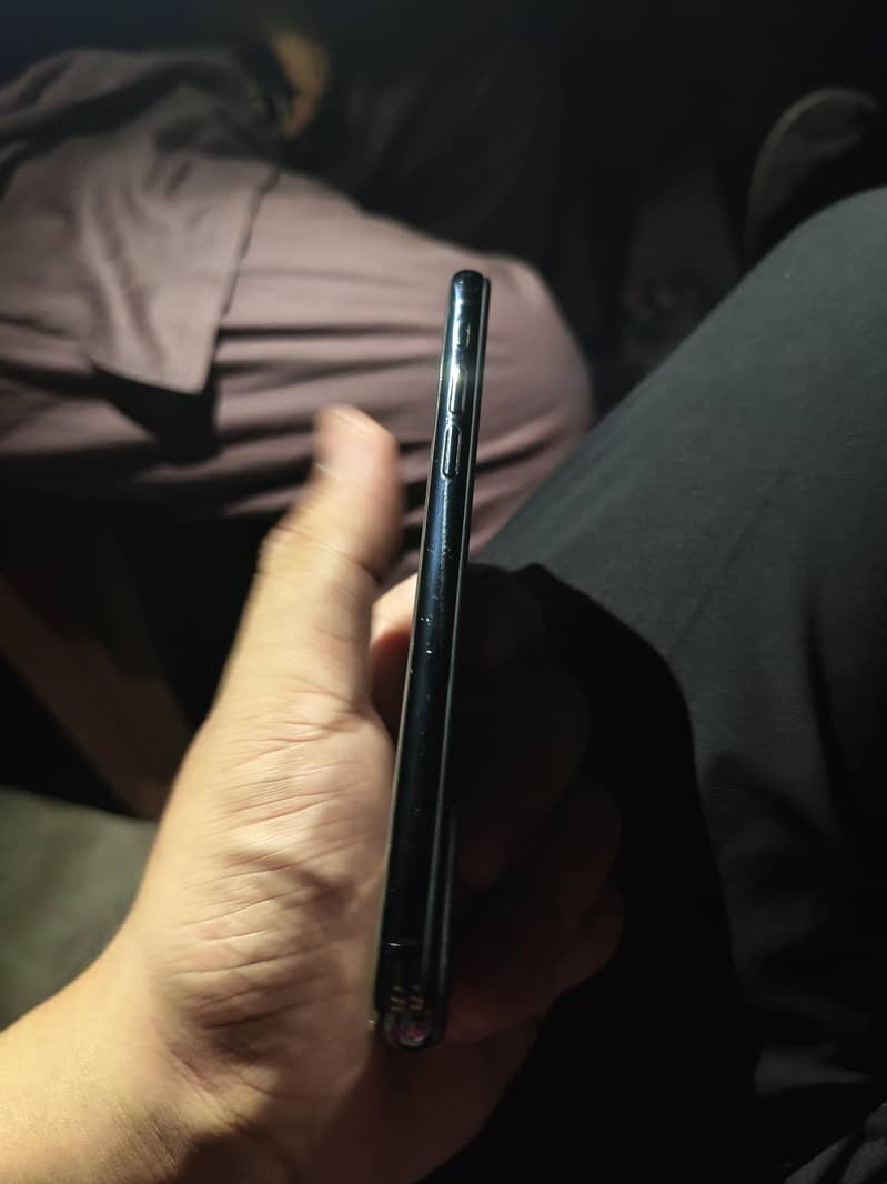 Apple iPhone X 2