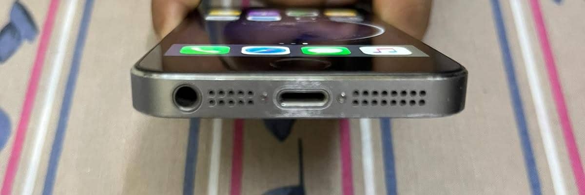 Apple iPhone 5s 4