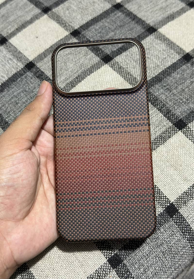 Iphone 17 pro max pitaka case 6