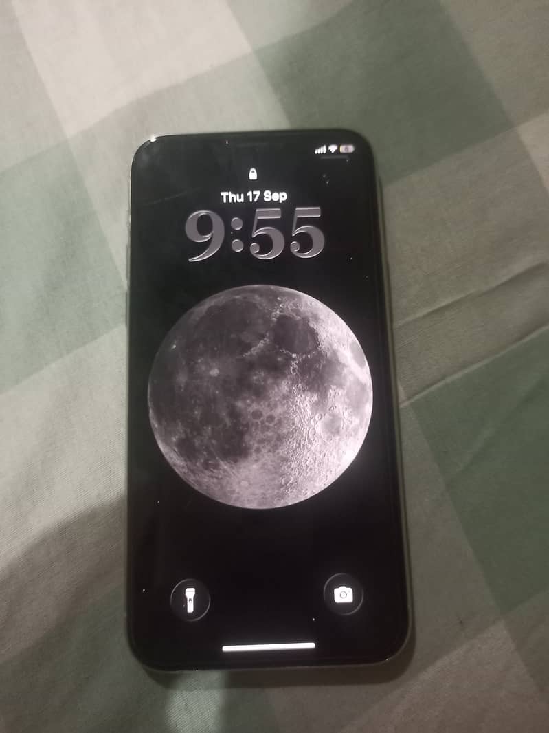 Apple iPhone 11 Pro 1