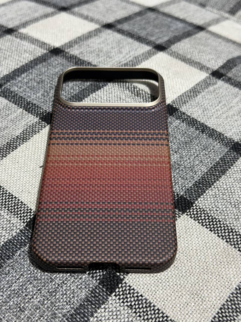 Iphone 17 pro max pitaka case 0