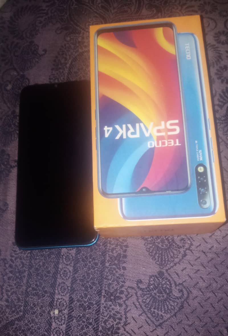 Tecno Spark 4 0