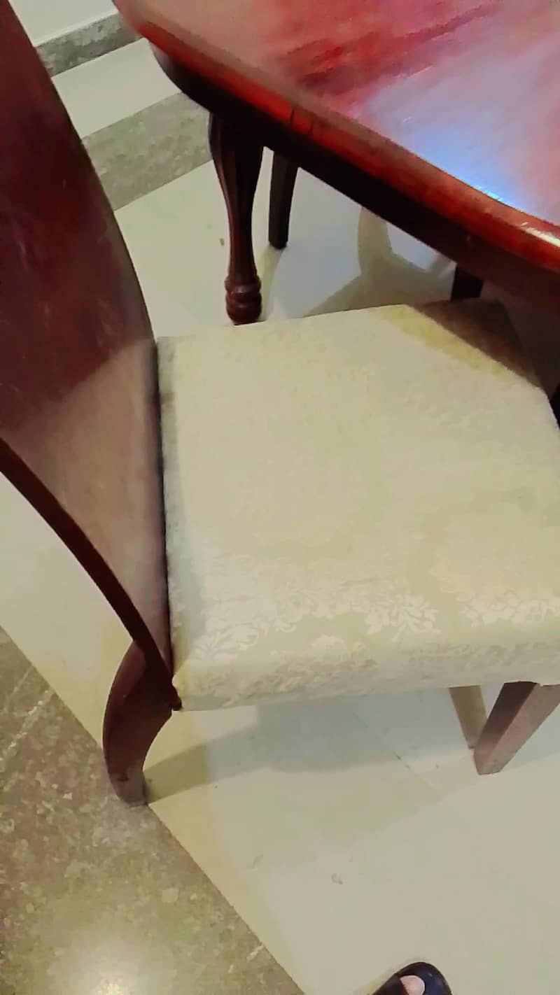 daining table with six chairs 2