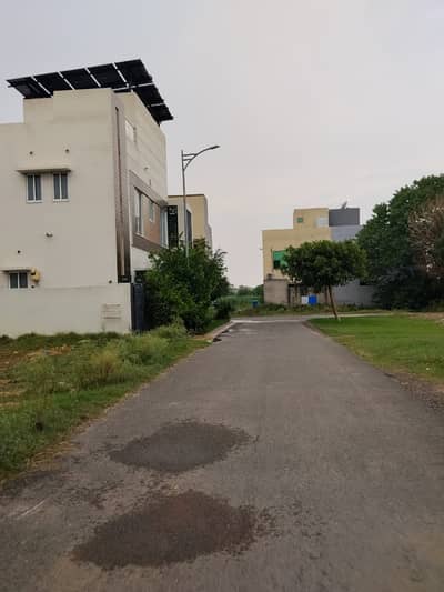 20-Marla Plot Best Opportunity Near To School For Hot Location For Sale In NewLahoreCity Near To Bahria Town Lahore LDA Approved Society