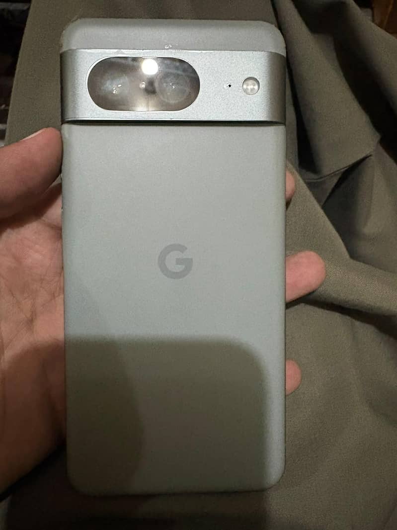 Google Pixel 8 3